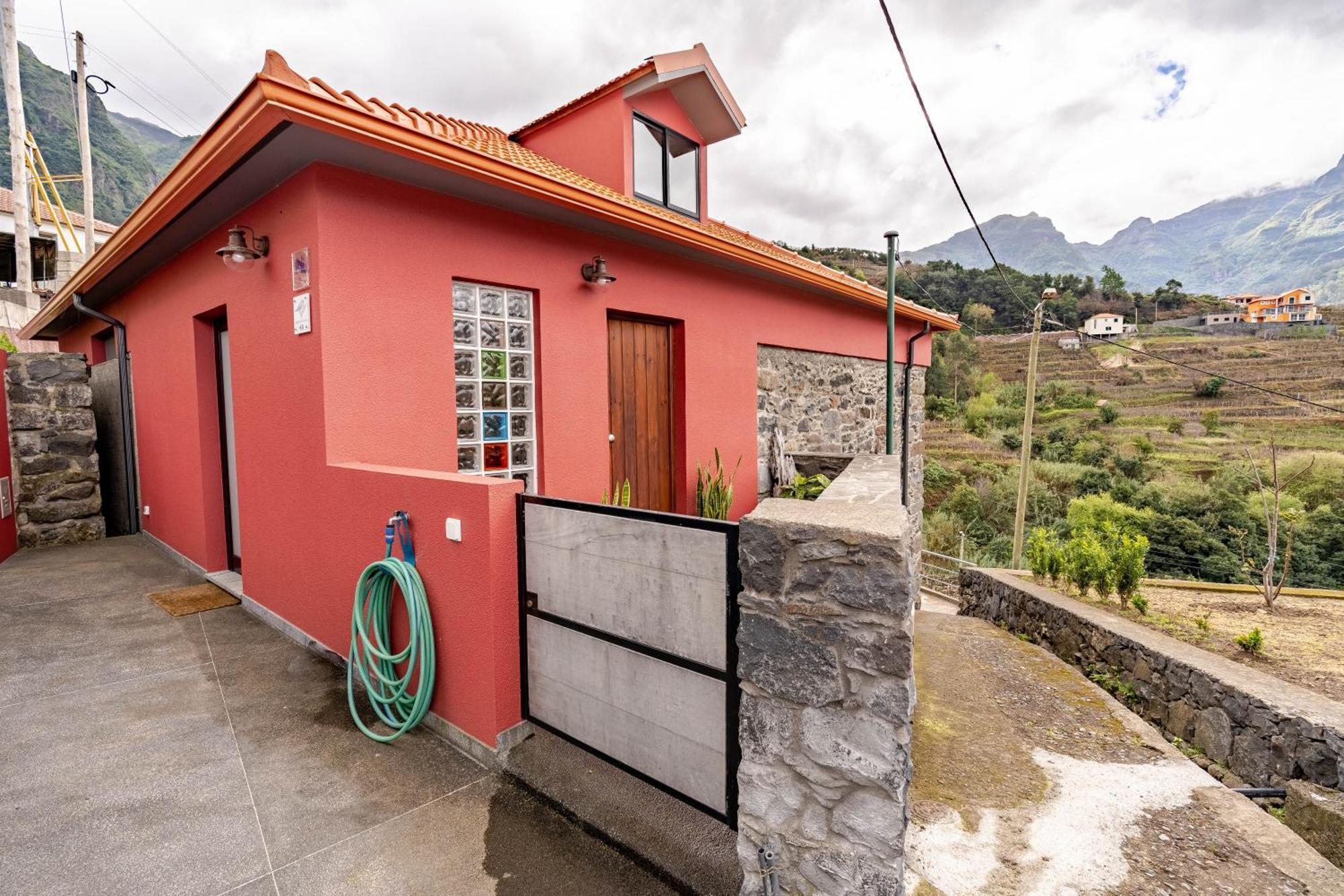 فيلا Madeira Bird House - House In The Mountains With Garden São Vicente المظهر الخارجي الصورة