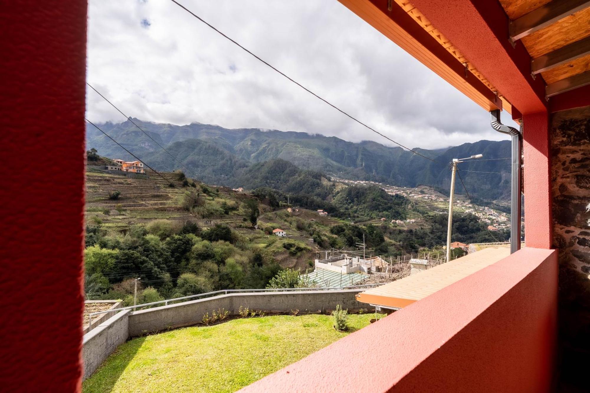فيلا Madeira Bird House - House In The Mountains With Garden São Vicente المظهر الخارجي الصورة
